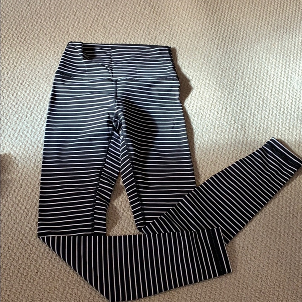 New Lululemon full length striped leggings